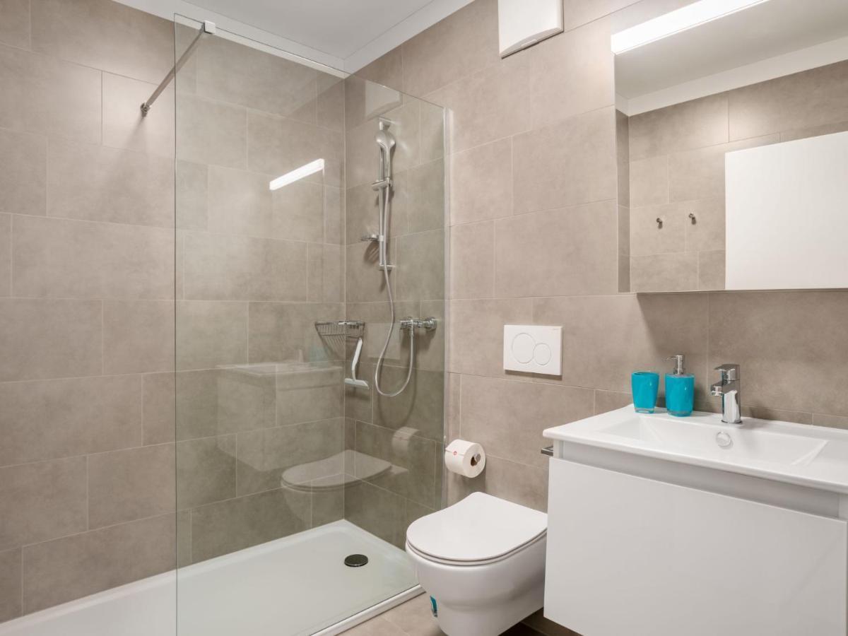 Apartment Loctowers A3-6-3 By Interhome Locarno Kültér fotó